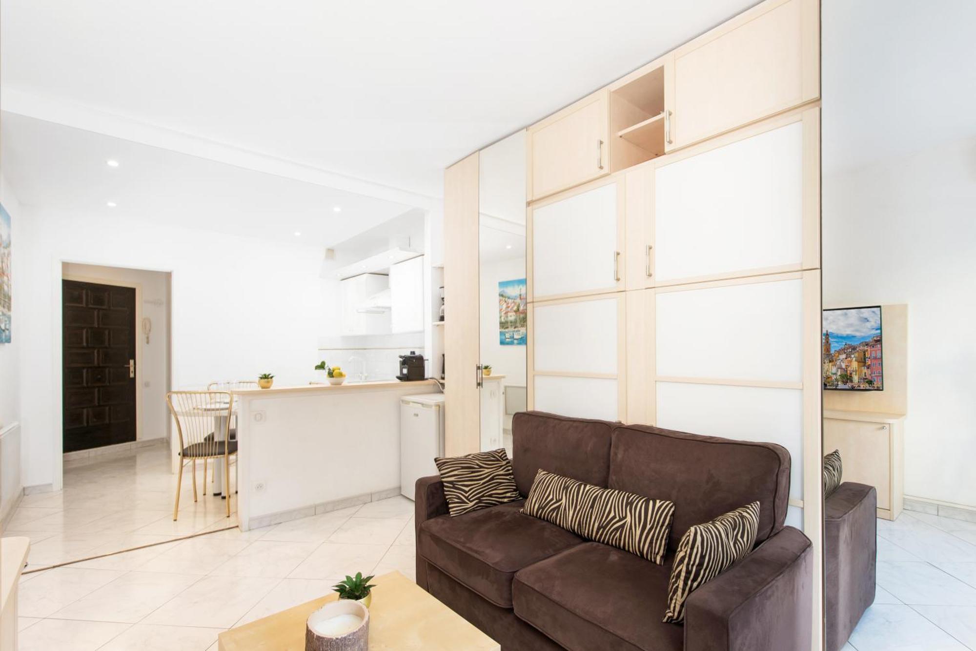 Cosy Studio - Residence Front De Mer - Мантон Екстер'єр фото